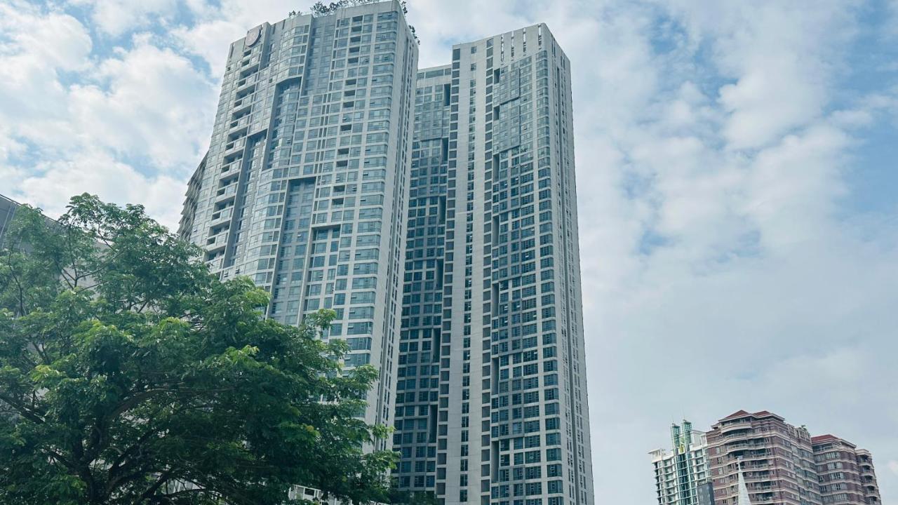 Extravagant Family-biz Nest @ Robertson 30f Apartment *