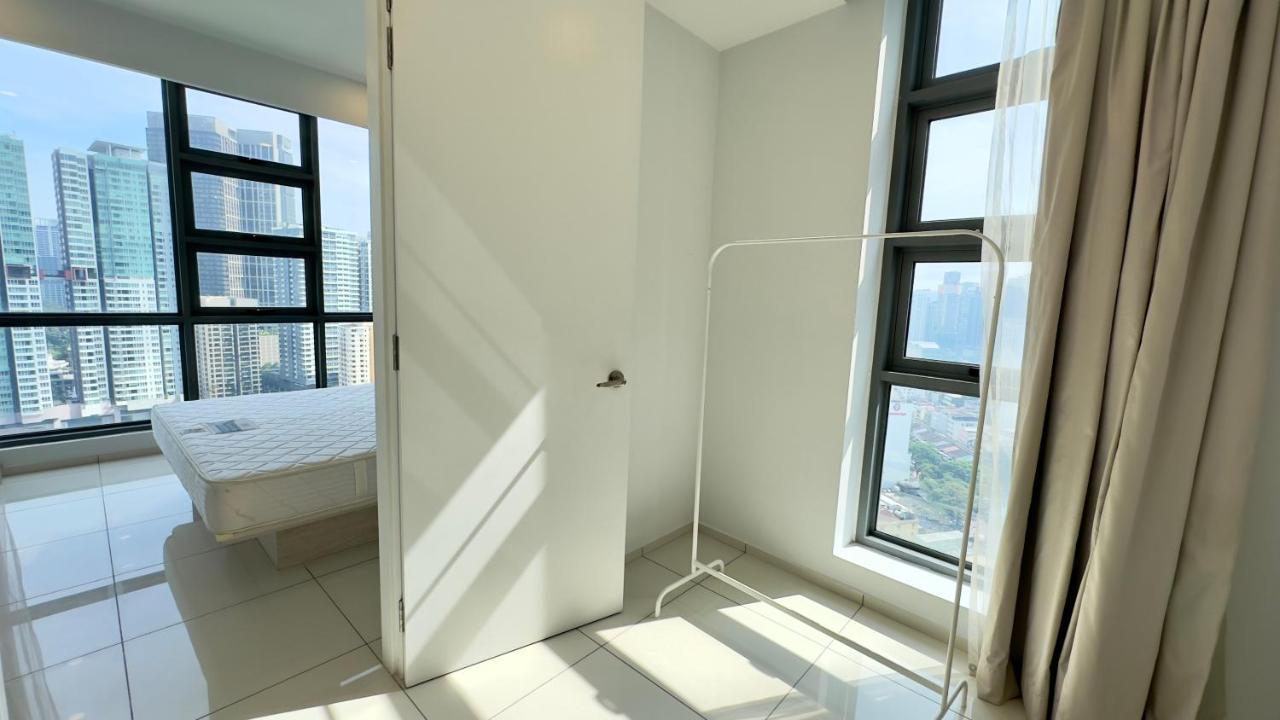 Extravagant Family-biz Nest @ Robertson 30f Apartment *