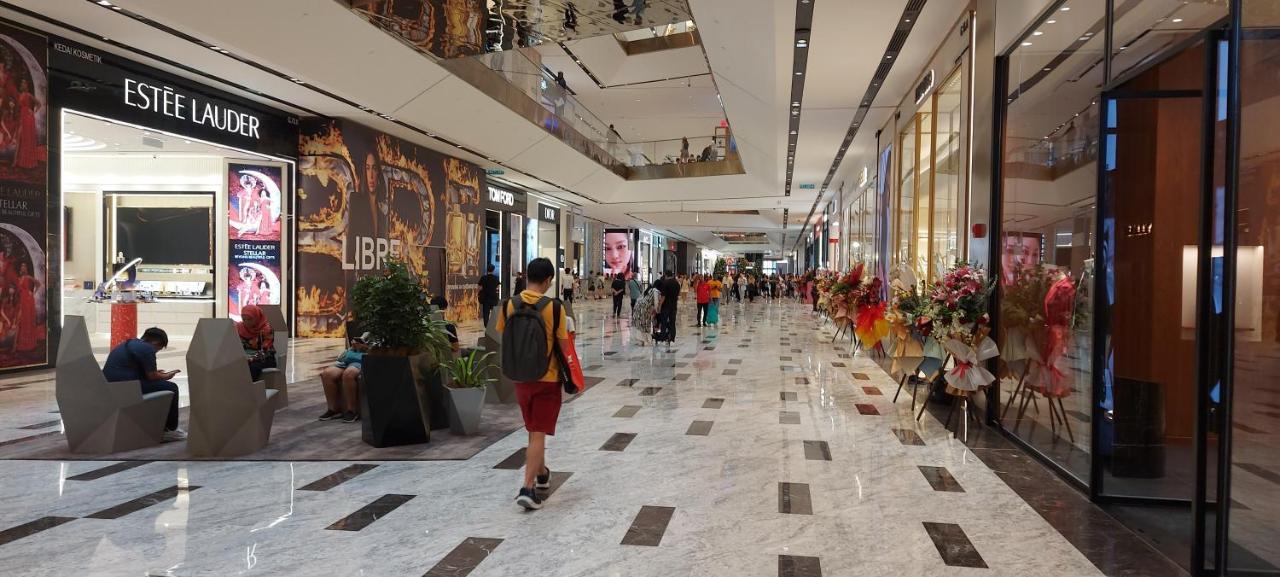 Plaza Berjaya Bukit Bintang With 3 Bedroom Apartment *