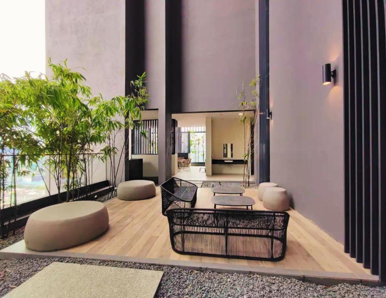 Lucentia By Moonlight Park Apartemen *