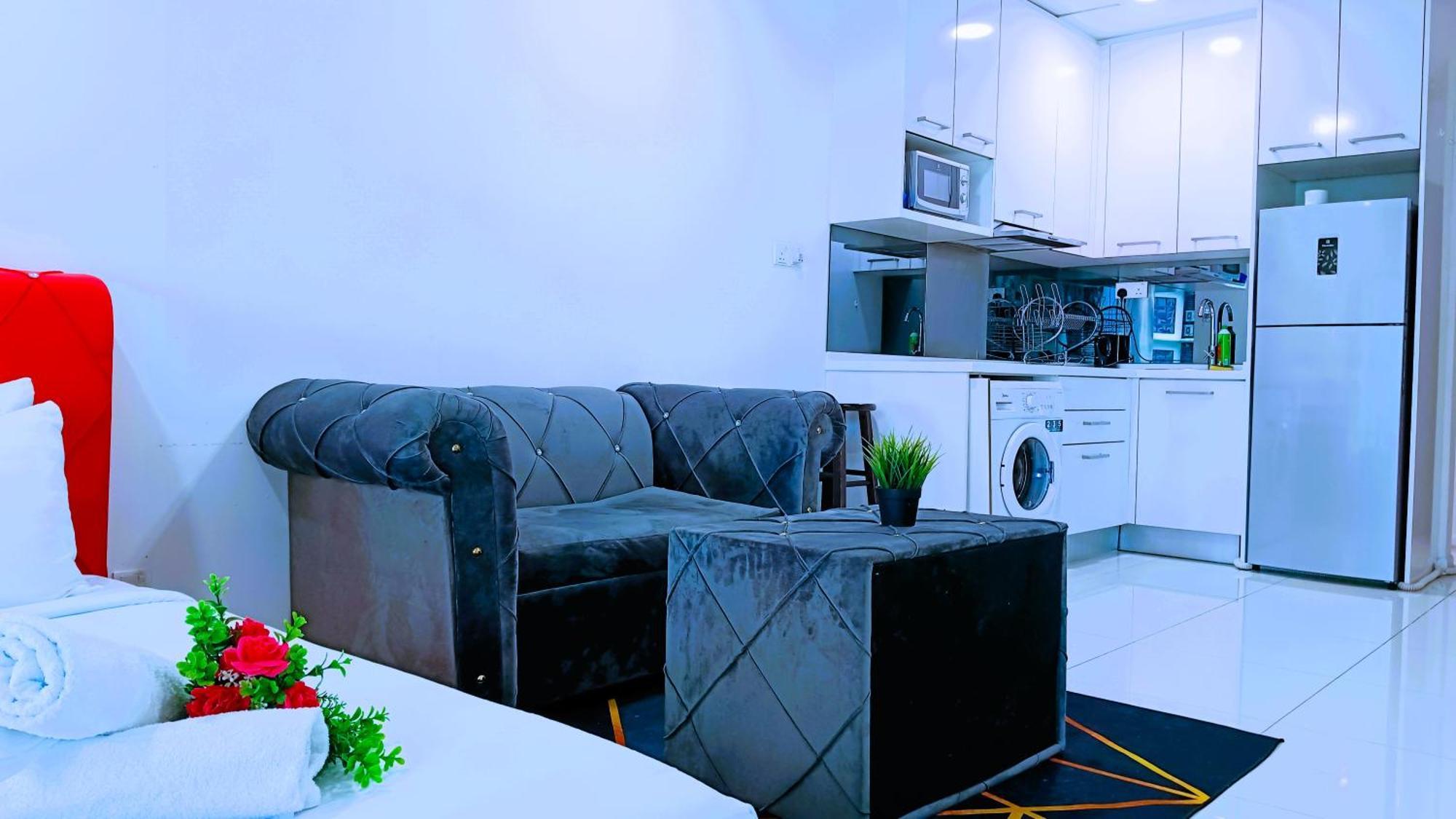 Summer By Bukit Nanas Apartemen *