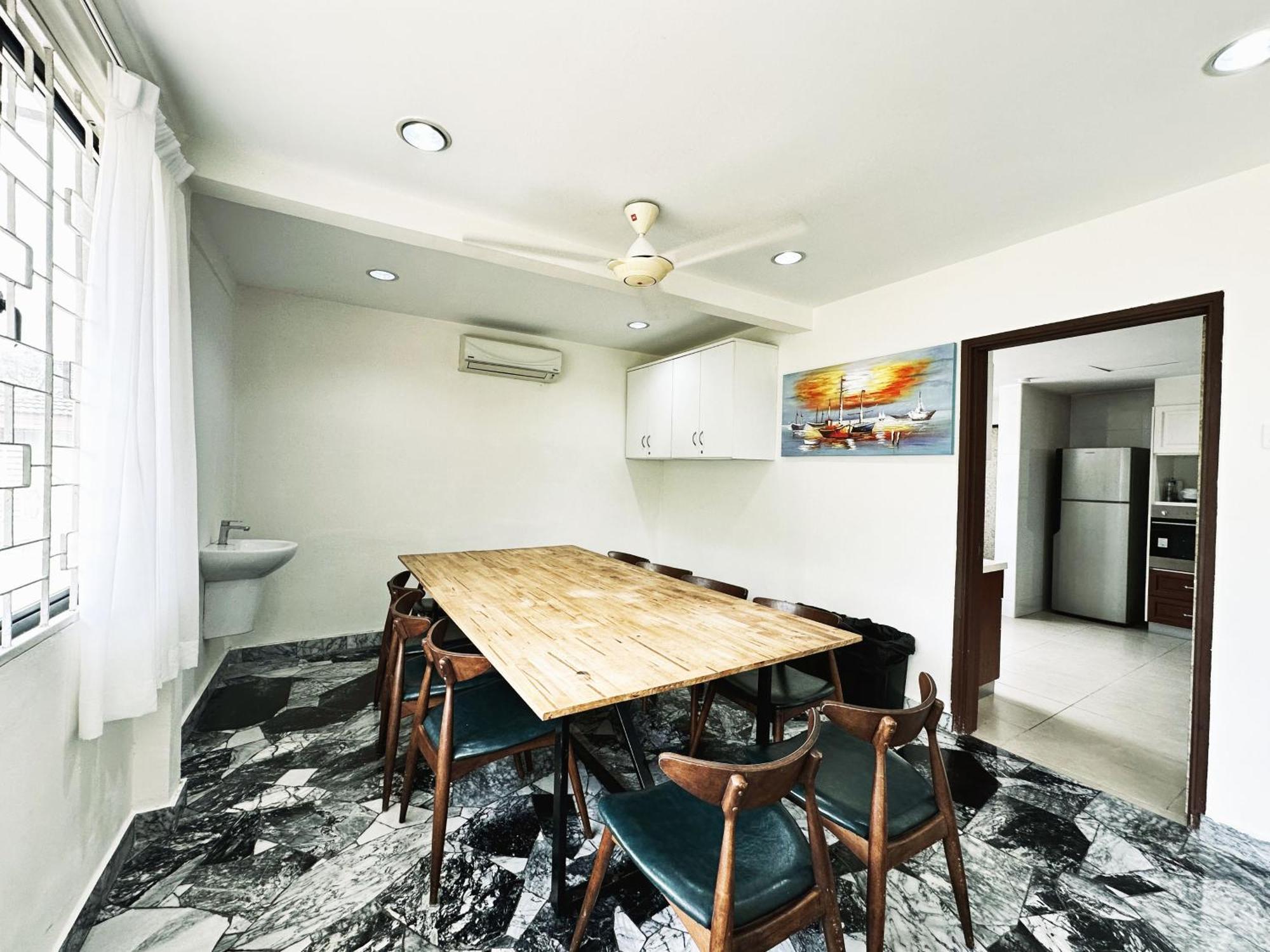 30 Pax Oug Bungalow With Swimming Pool Villa