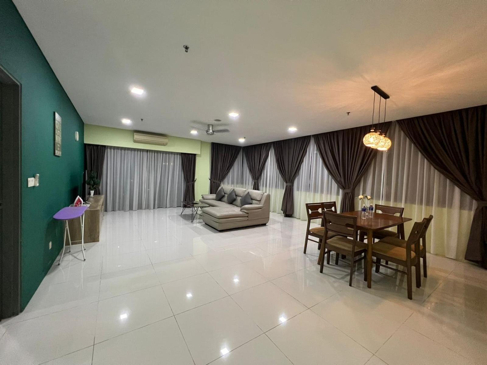 Apartment Summer Klcc By Kuala Lumpur