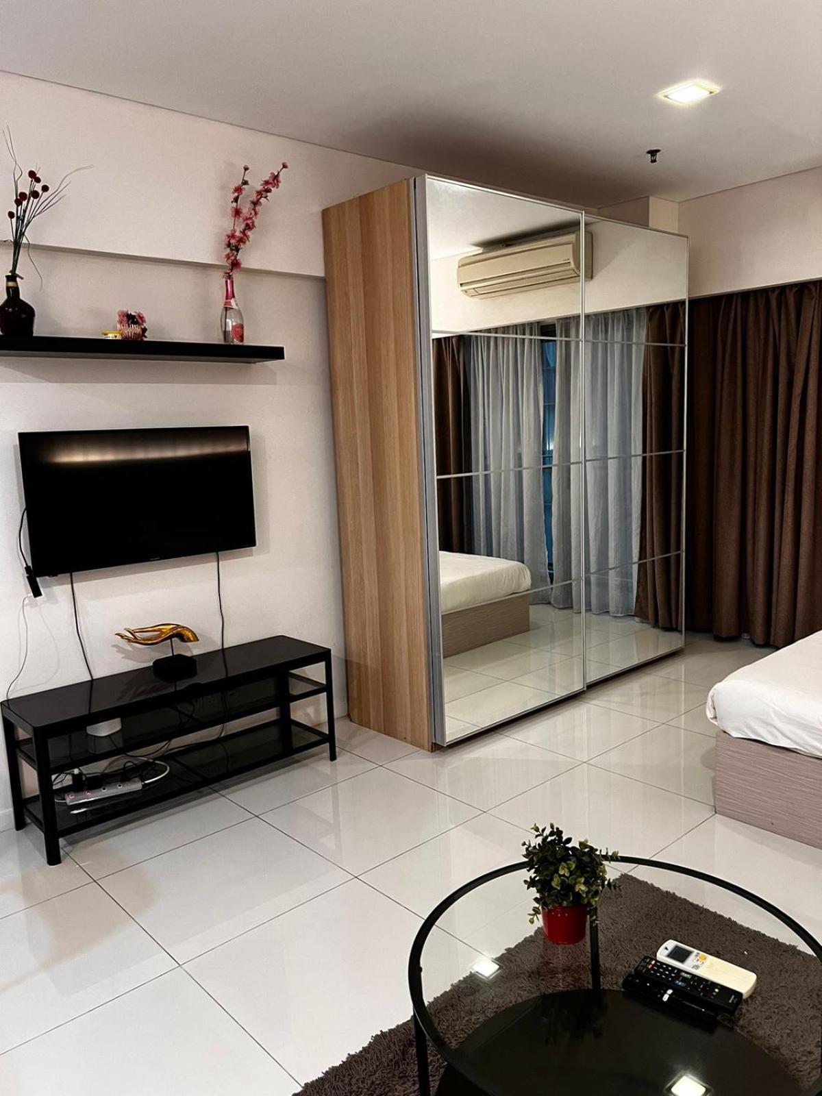 Apartment Summer Klcc By Kuala Lumpur