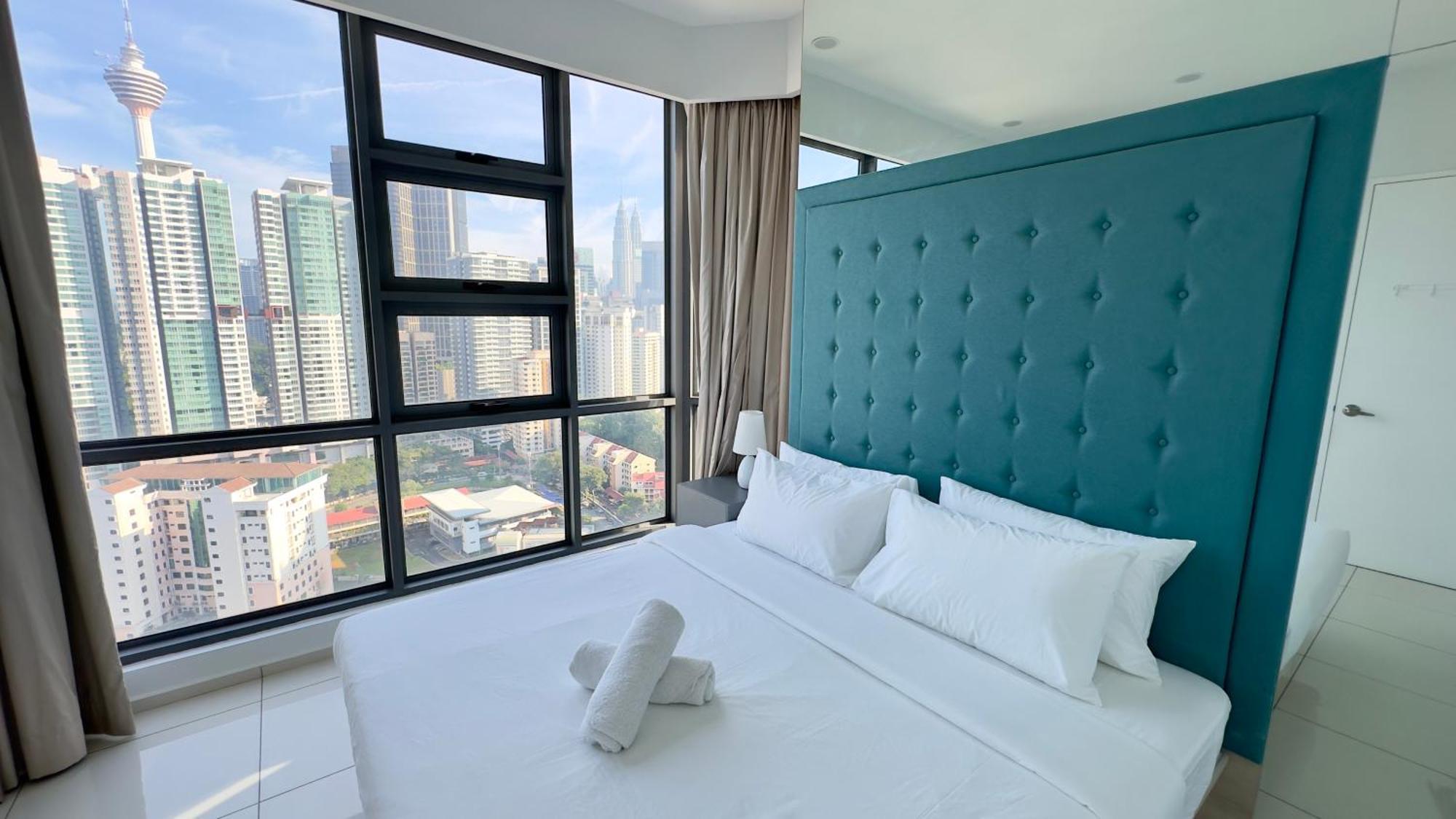 Extravagant Family-biz Nest @ Robertson 30f Apartment *