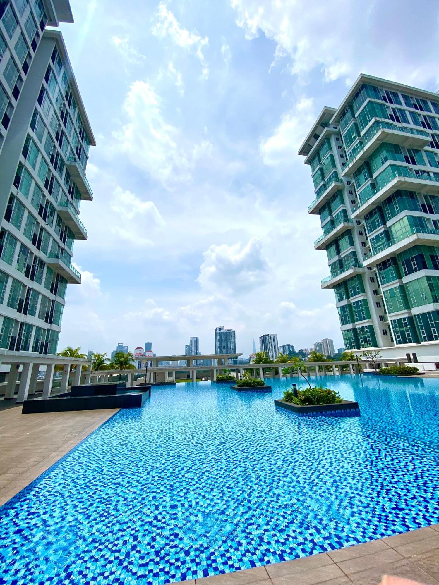 Lof Nr Midvalley Scot Garden 4tpax Appartement *