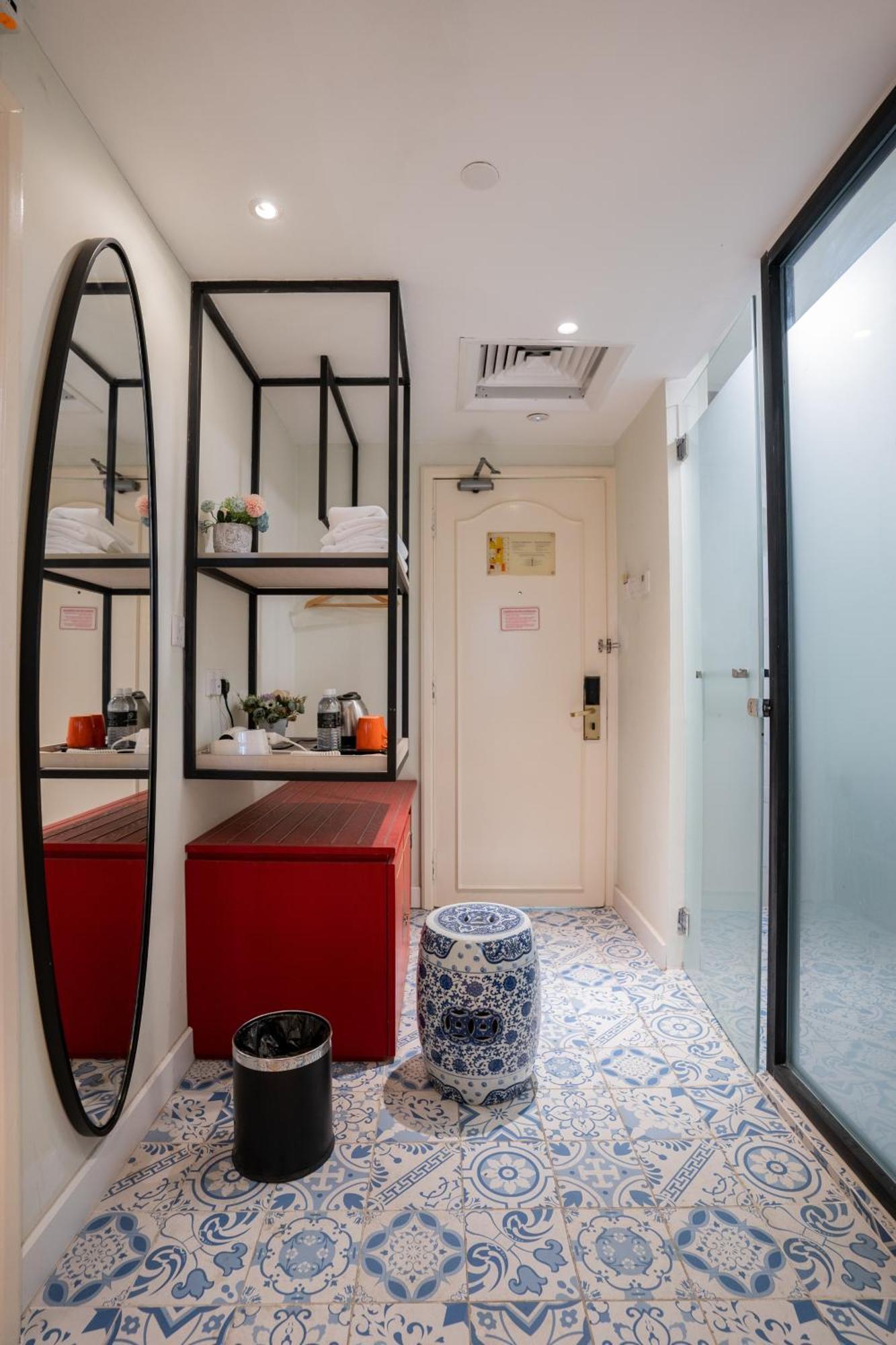 Khách sạn Floresta Chinatown 3*