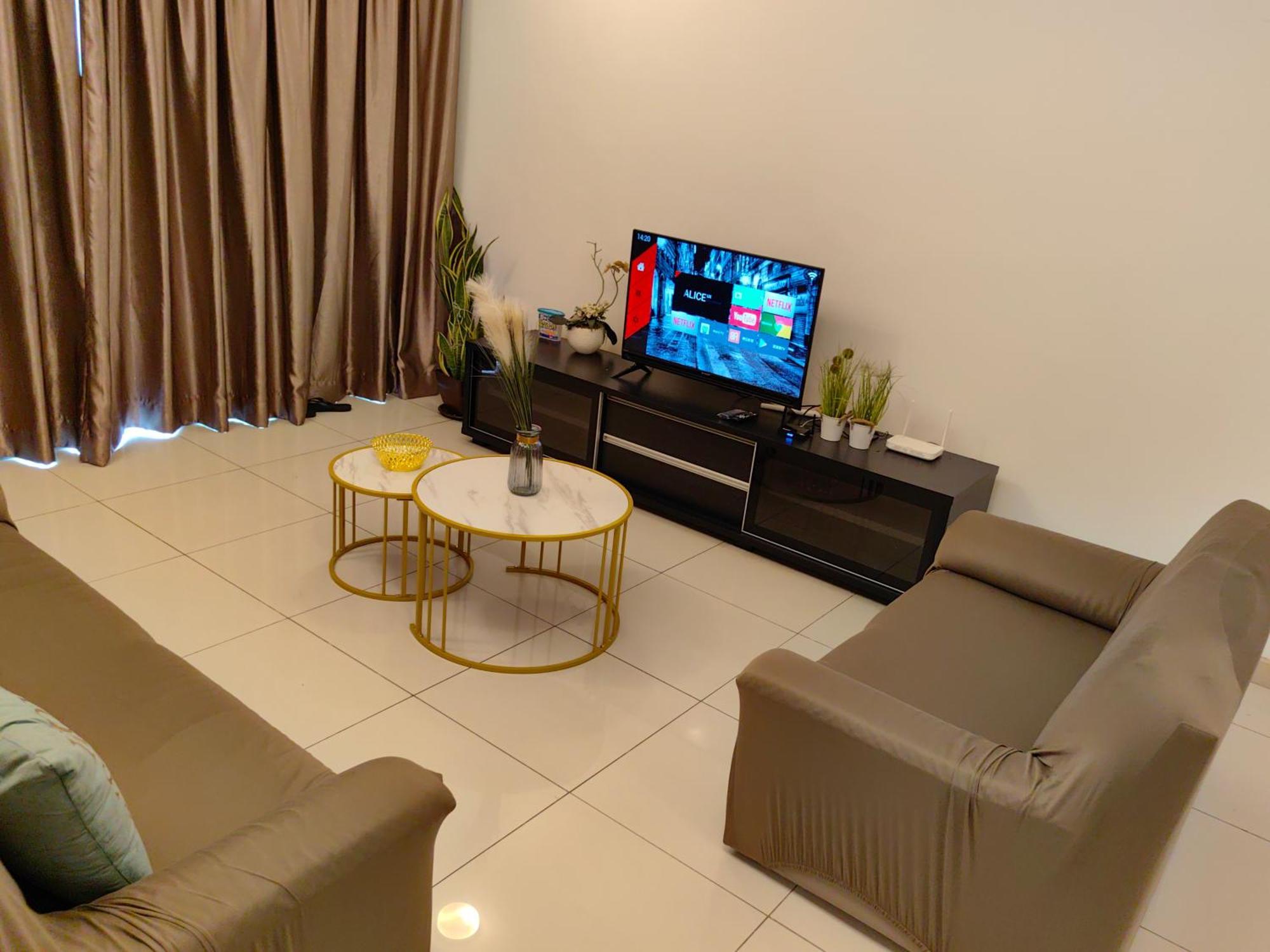 Apartment 703 Klcc 5 Minutes To Alor Street Ceylon Pavilion 3 For 10 Pax Kuala Lumpur