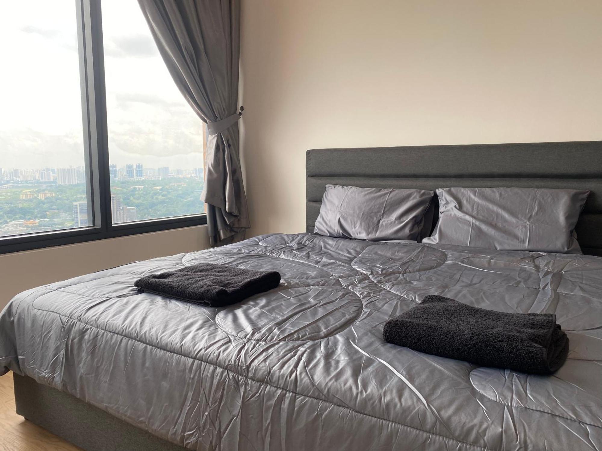 De Platinum Apartment *