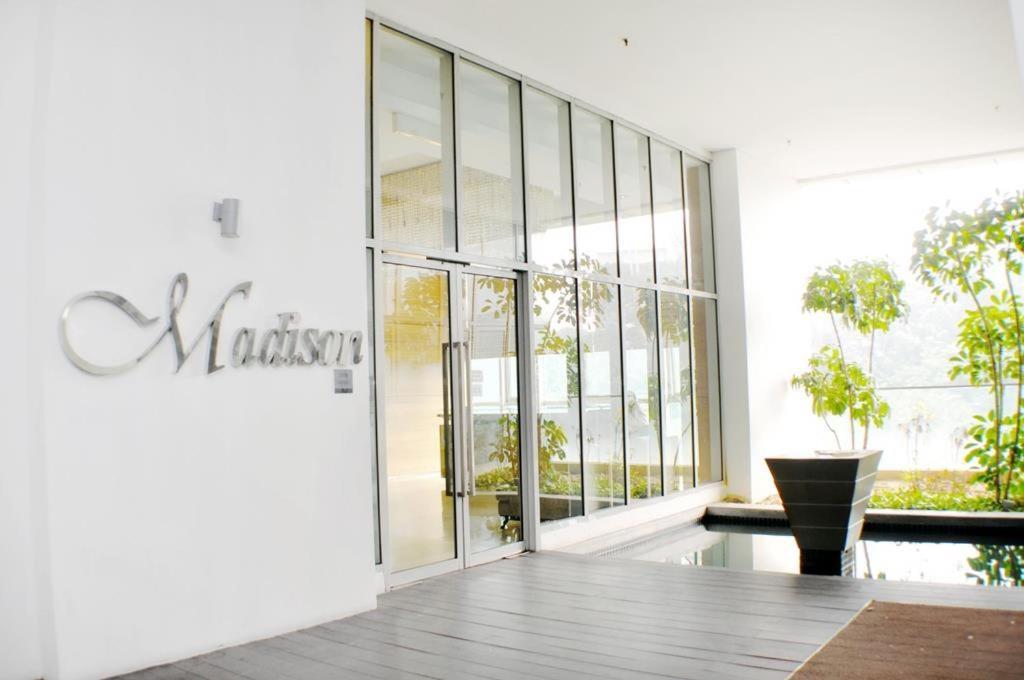 Maxhome@regalia Residence. Kl * Kuala Lumpur