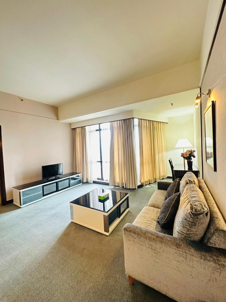 Apartment Kl Cozy At Times Square