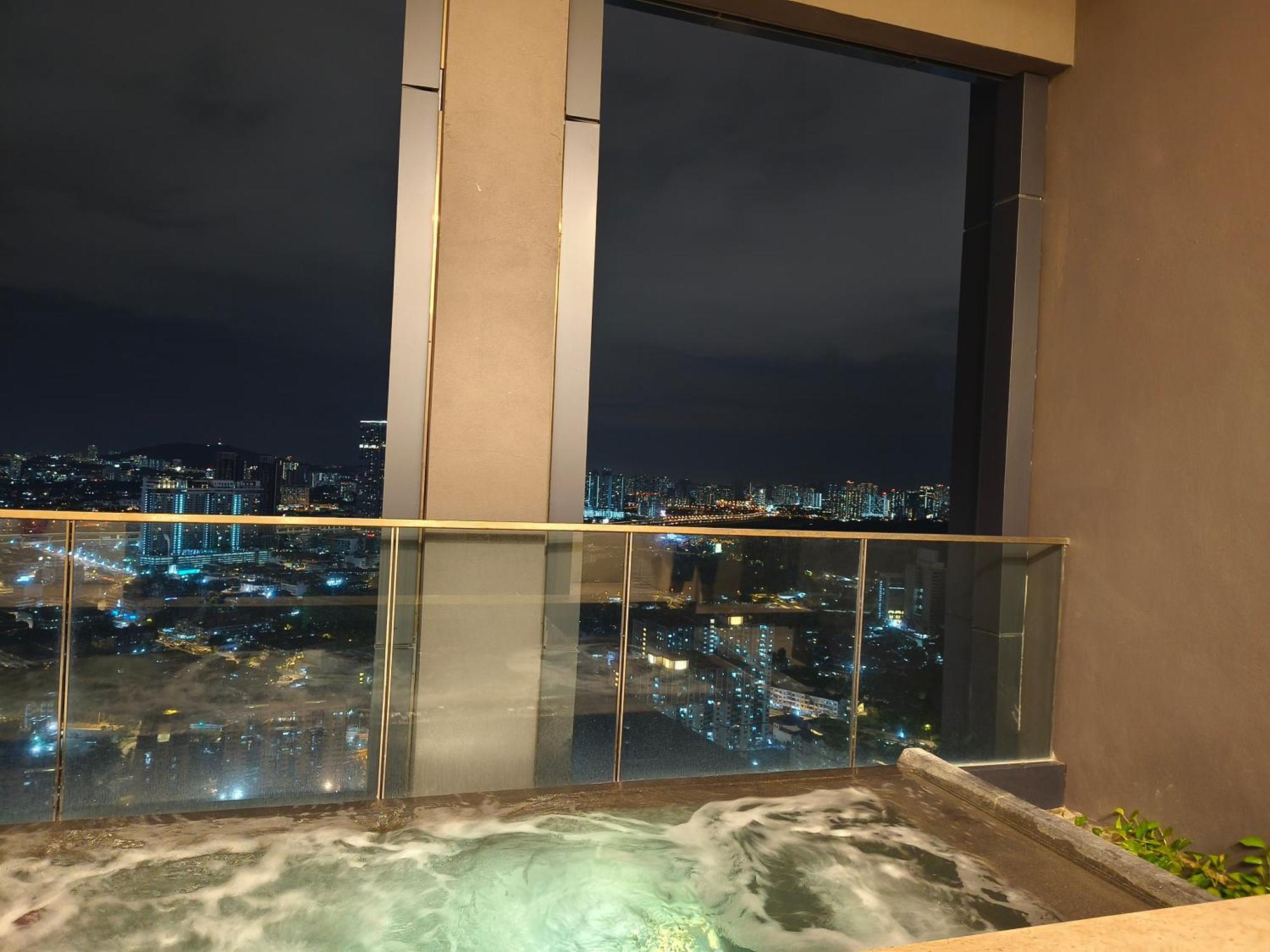 Lucentia Klcc By View * Kuala Lumpur