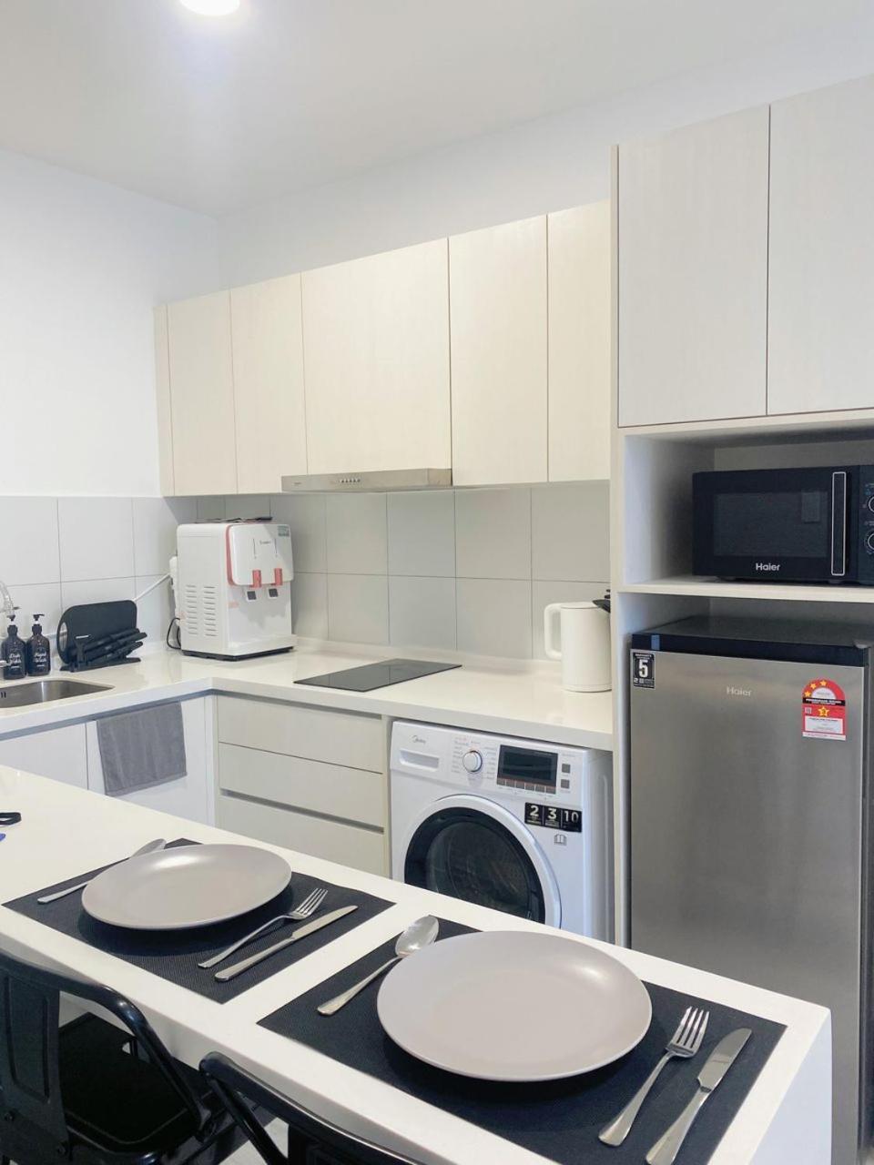Chambers Klcc Pwtc By Unimax Apartemen *