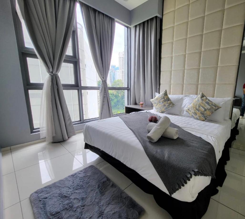 Robertson With View Apartment *