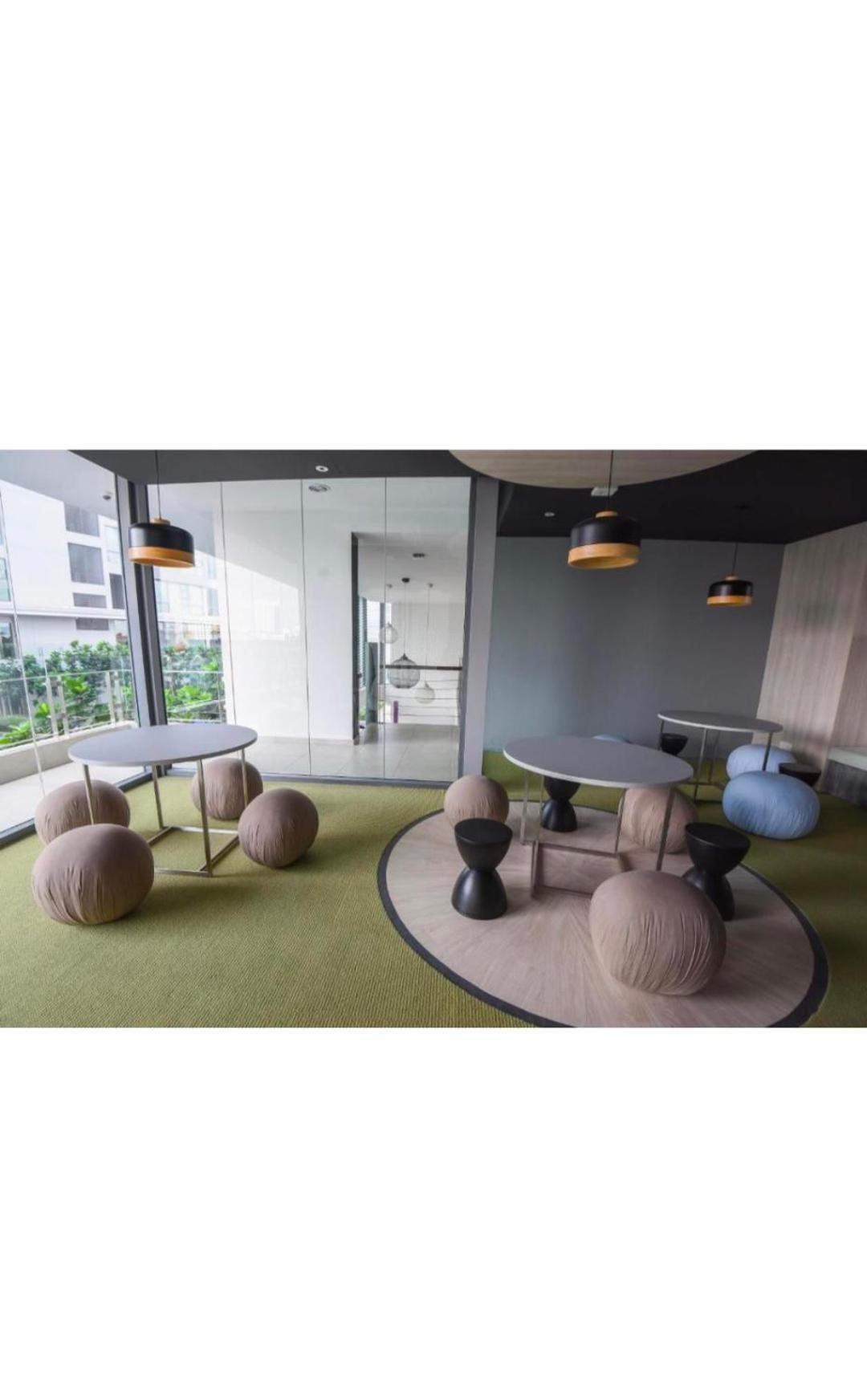 Robertson With View Apartment *