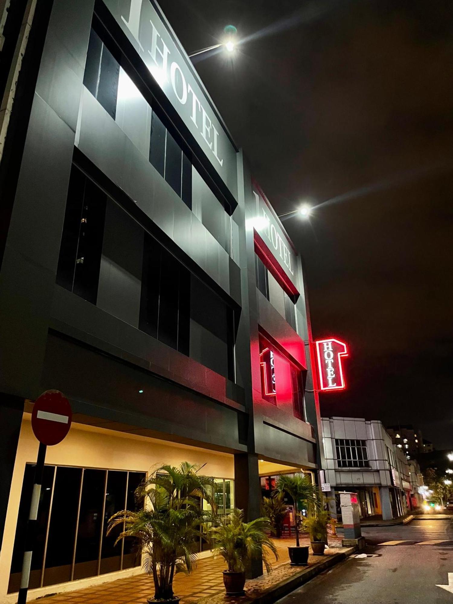 1 Kuchai 3*