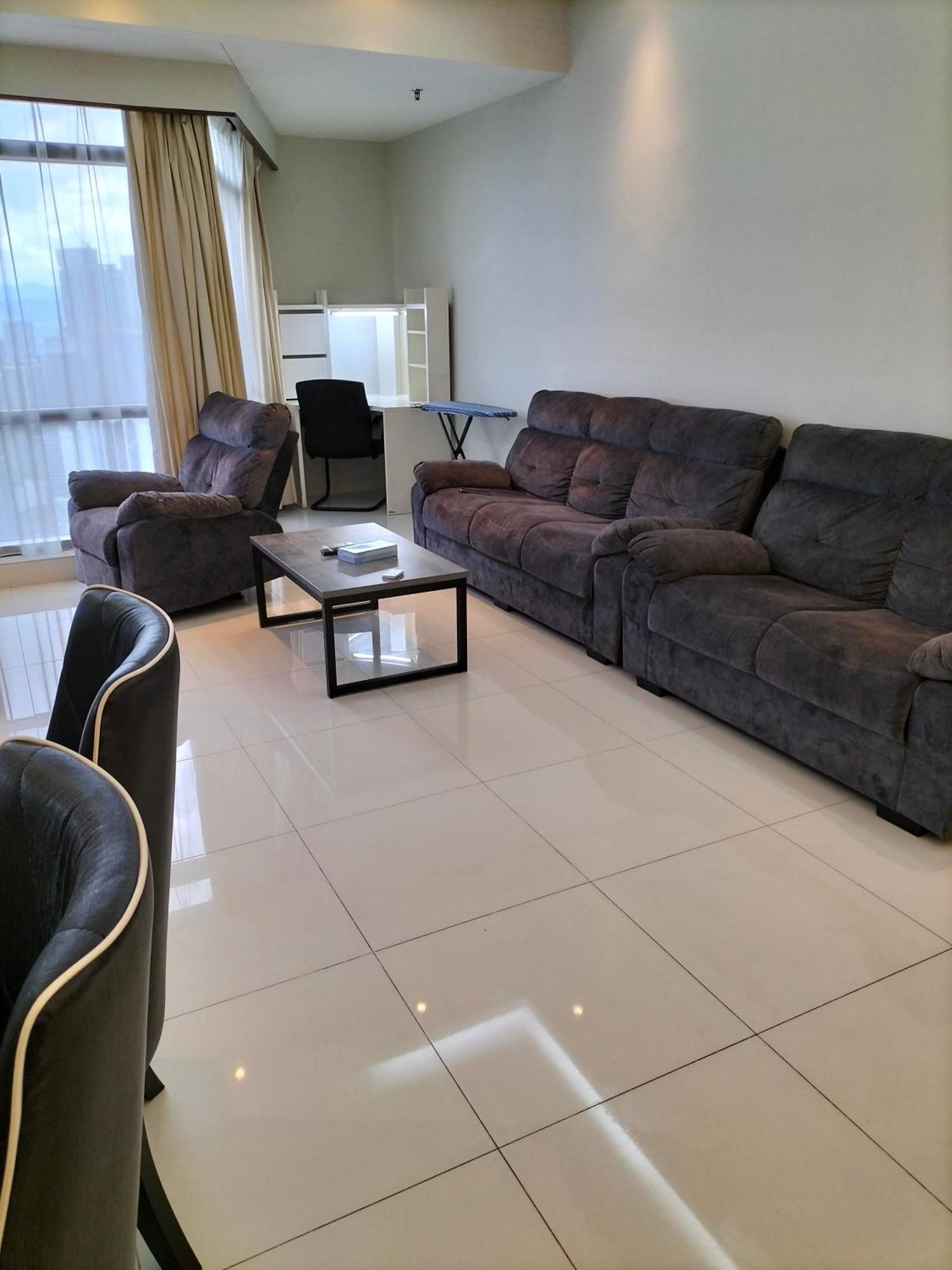 At Times Square Kl Apartment