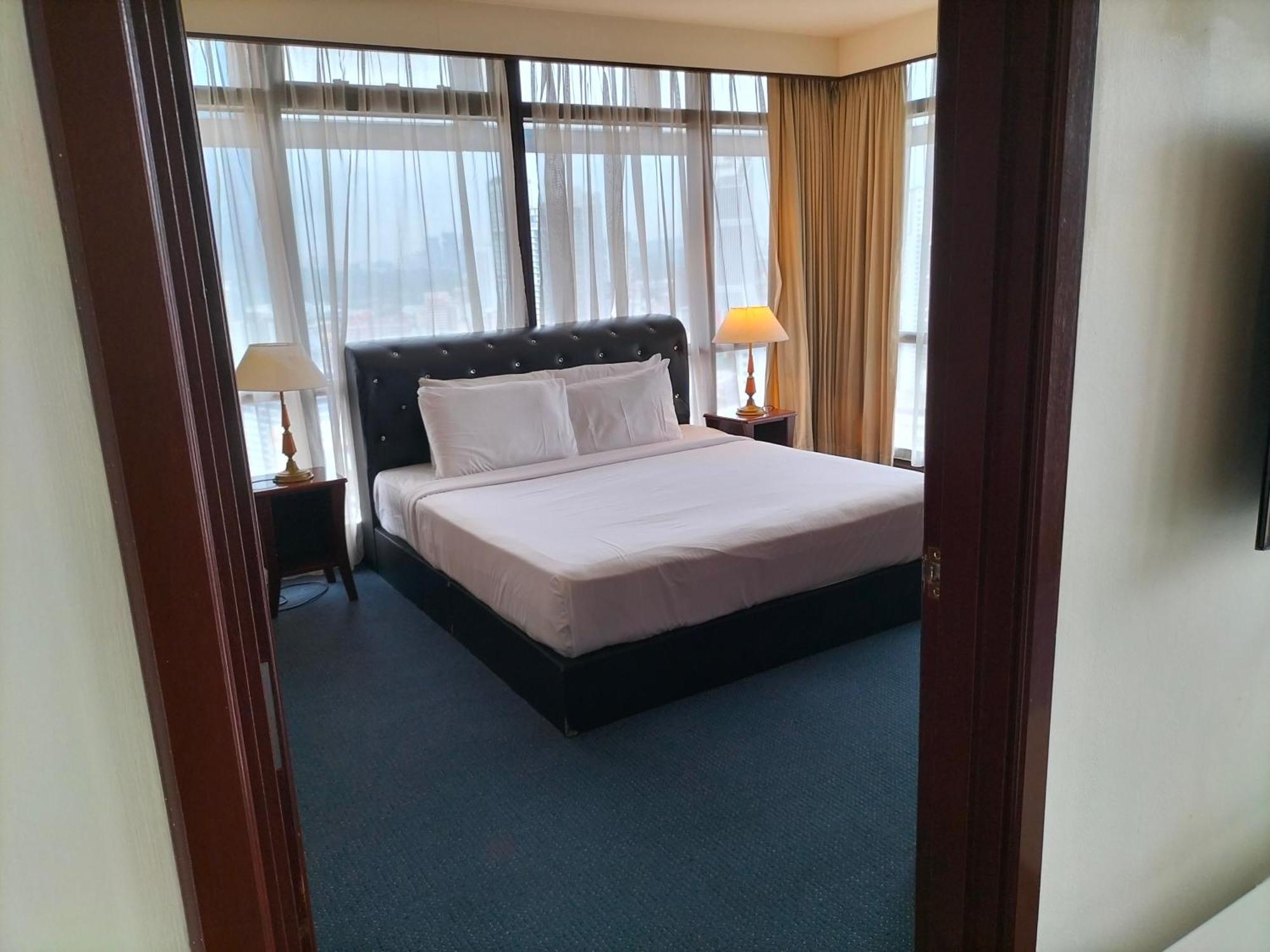Apartment At Times Square Kl