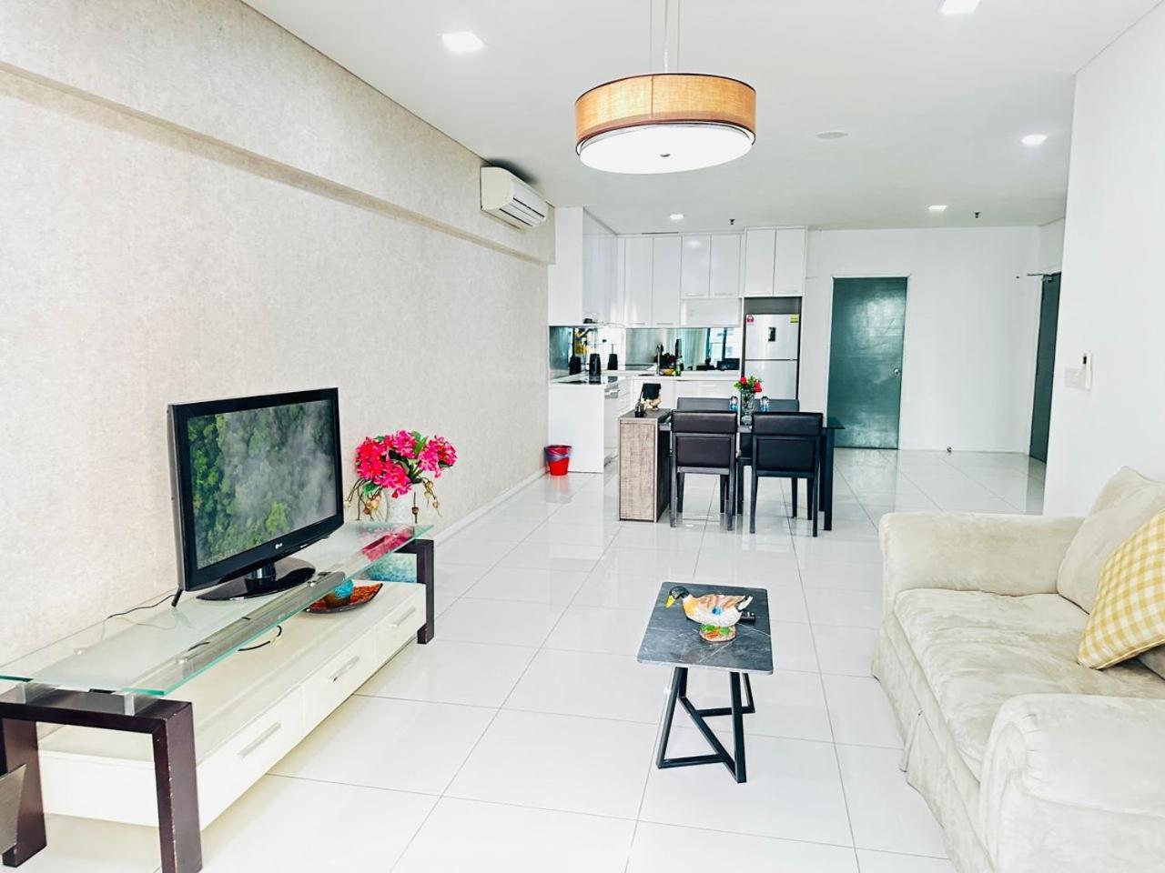 Apartemen Summer By Bukit Nanas *