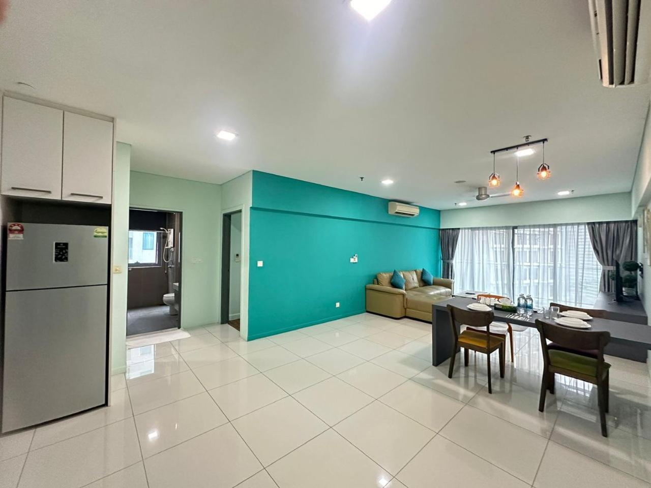 Apartment Summer Klcc By Luna Kl