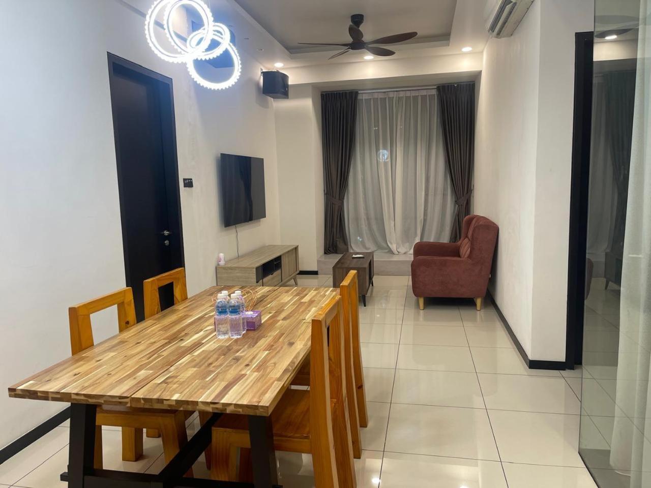 Căn hộ Opus By Great Service *
