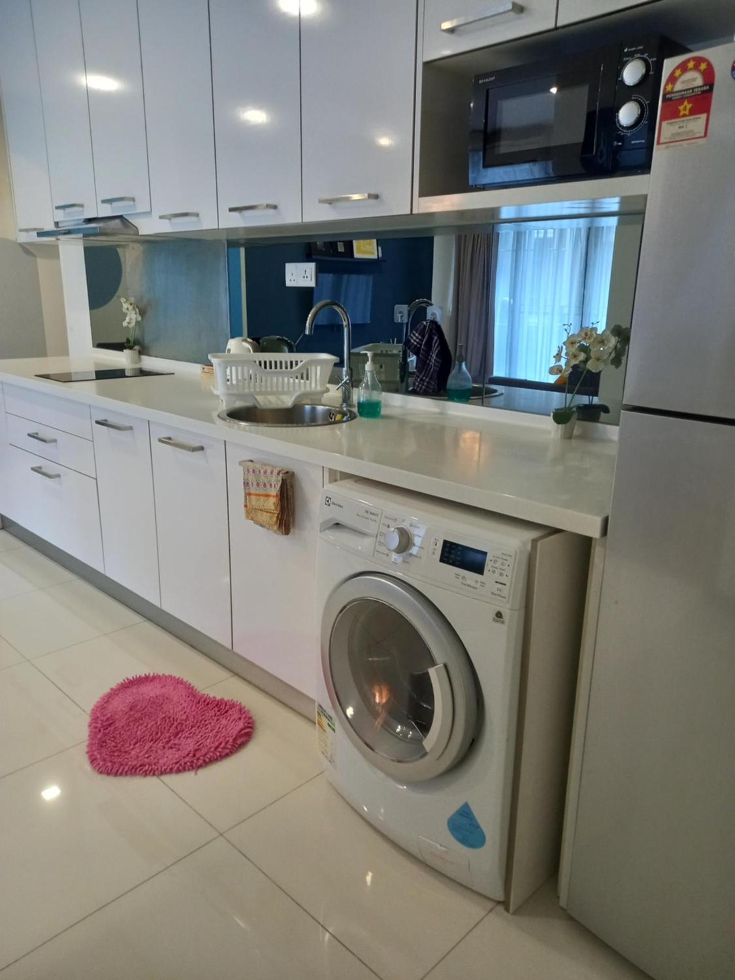 Mercu Summer Suite Klcc @ Penguin Homes Kuala Lumpur