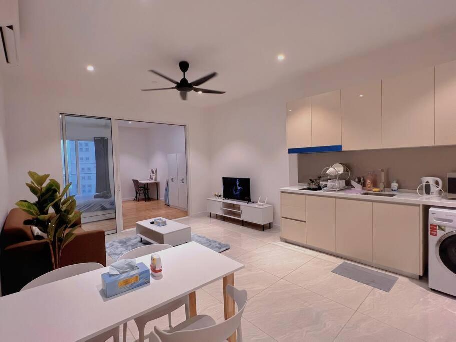 3px Comfy Quill Residence, Near Quill City Mall, Monorail & Lrt * Kuala Lumpur