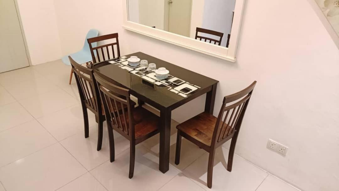 Taragon Service Apartment Apartment *