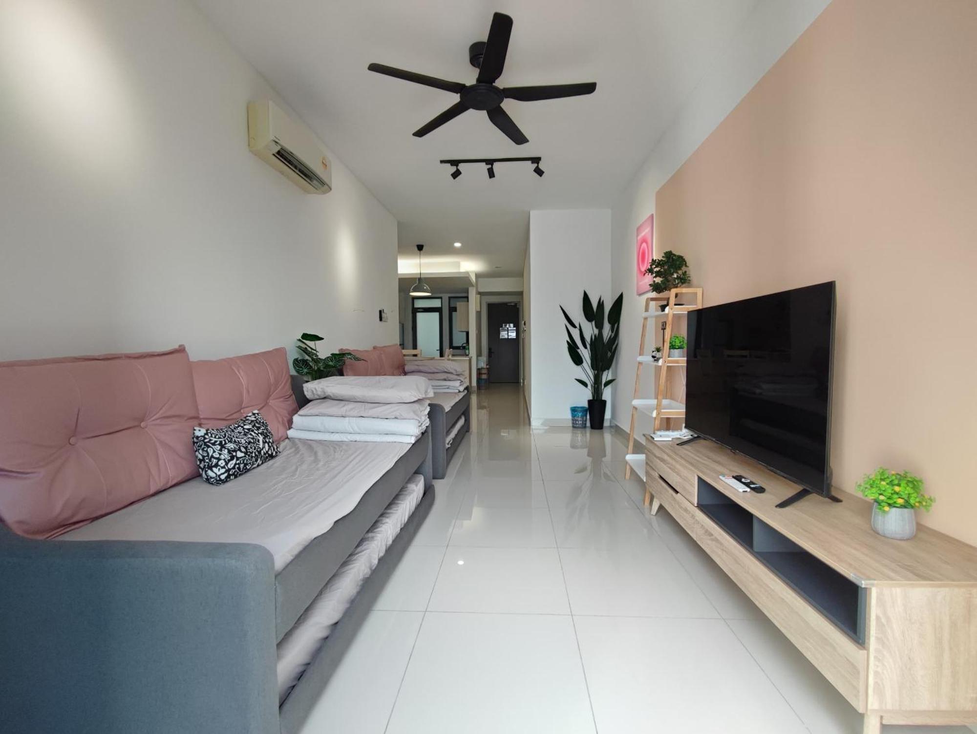Mid Valley Nearby Double 2suite 4-6pax Homestay *