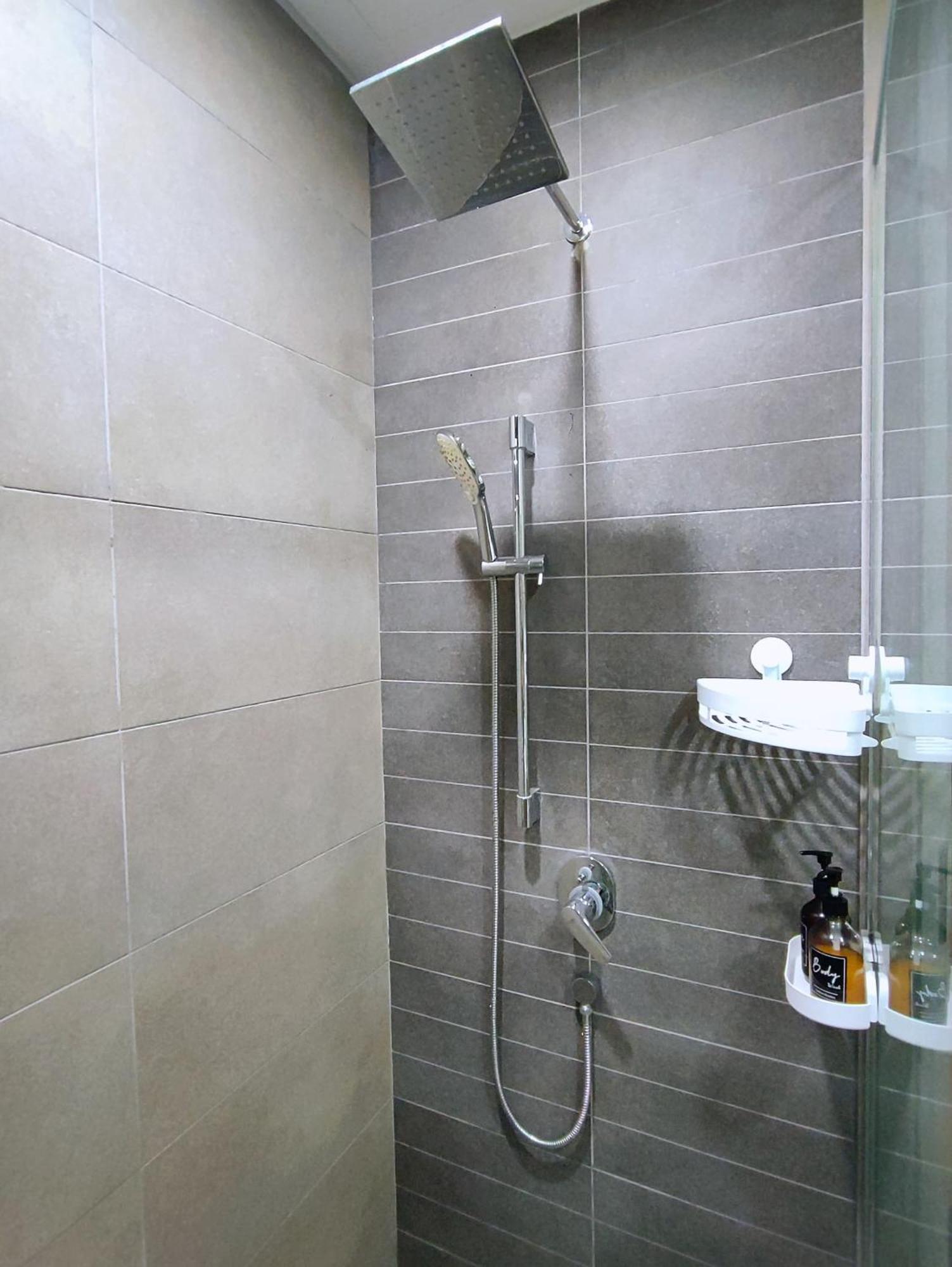 Mid Valley Nearby Double 2suite 4-6pax Homestay