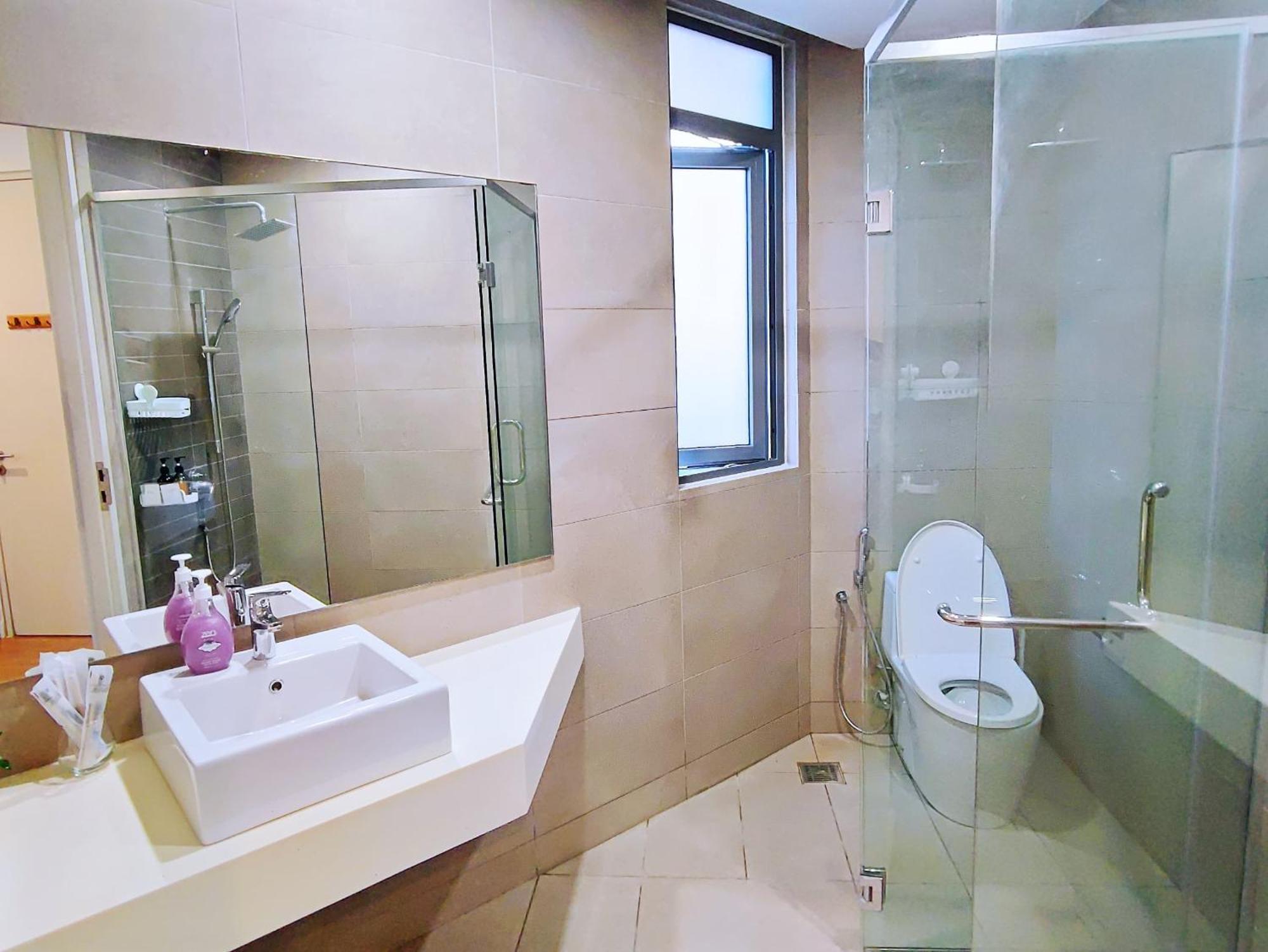 Mid Valley Nearby Double 2suite 4-6pax Homestay