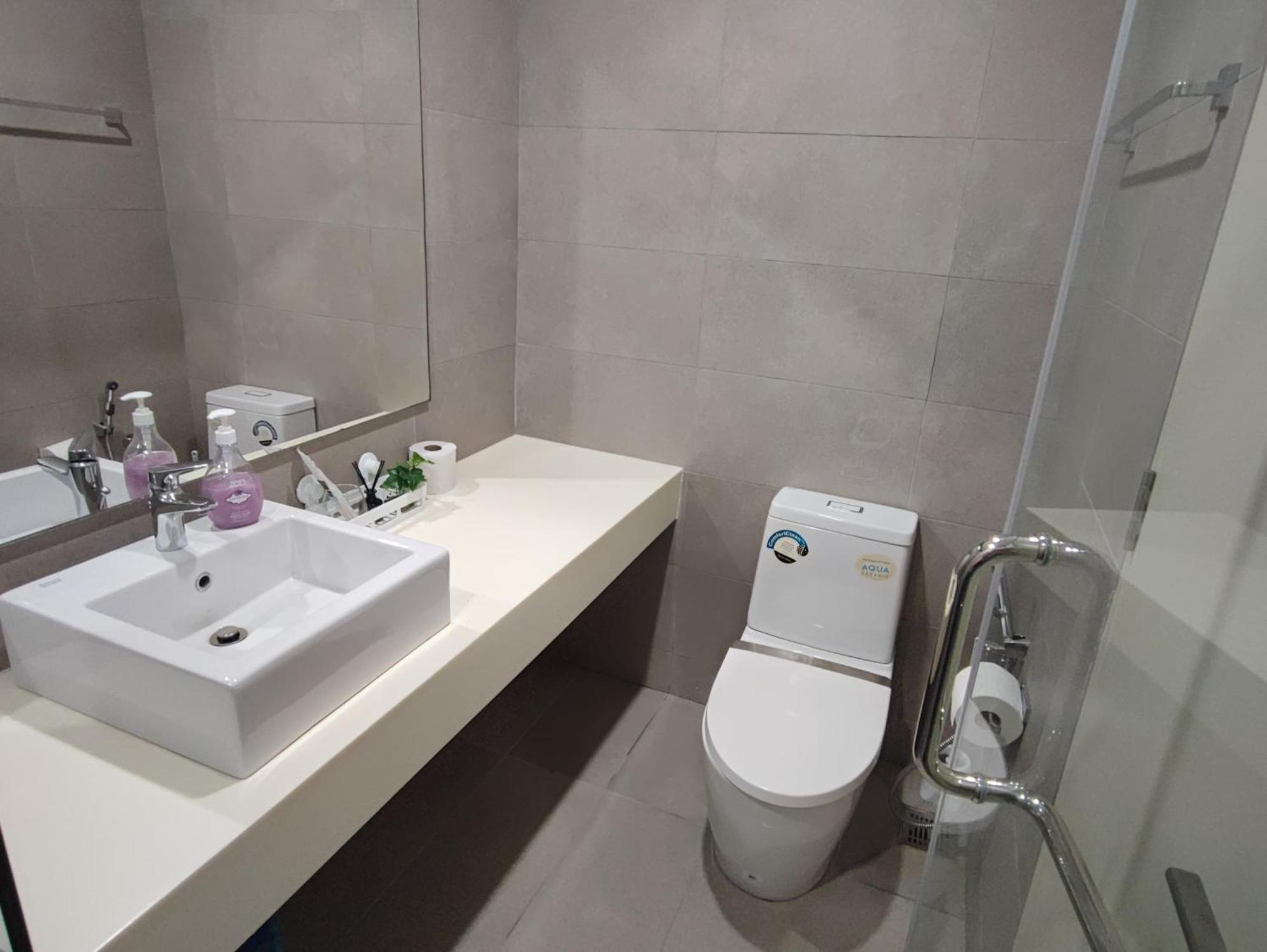Mid Valley Nearby Double 2suite 4-6pax Homestay