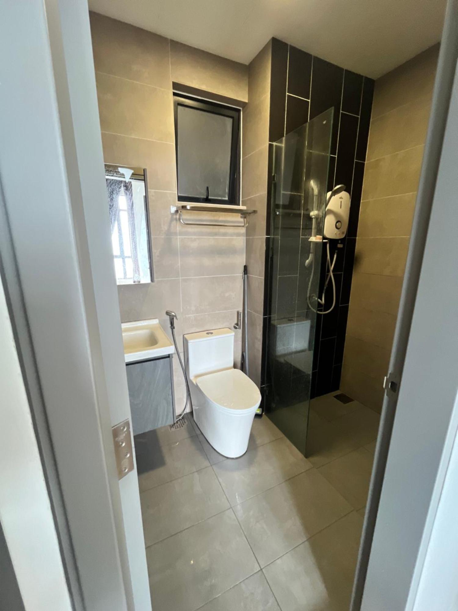 Kamila Homestay Kl-formuslimsonly Apartemen
