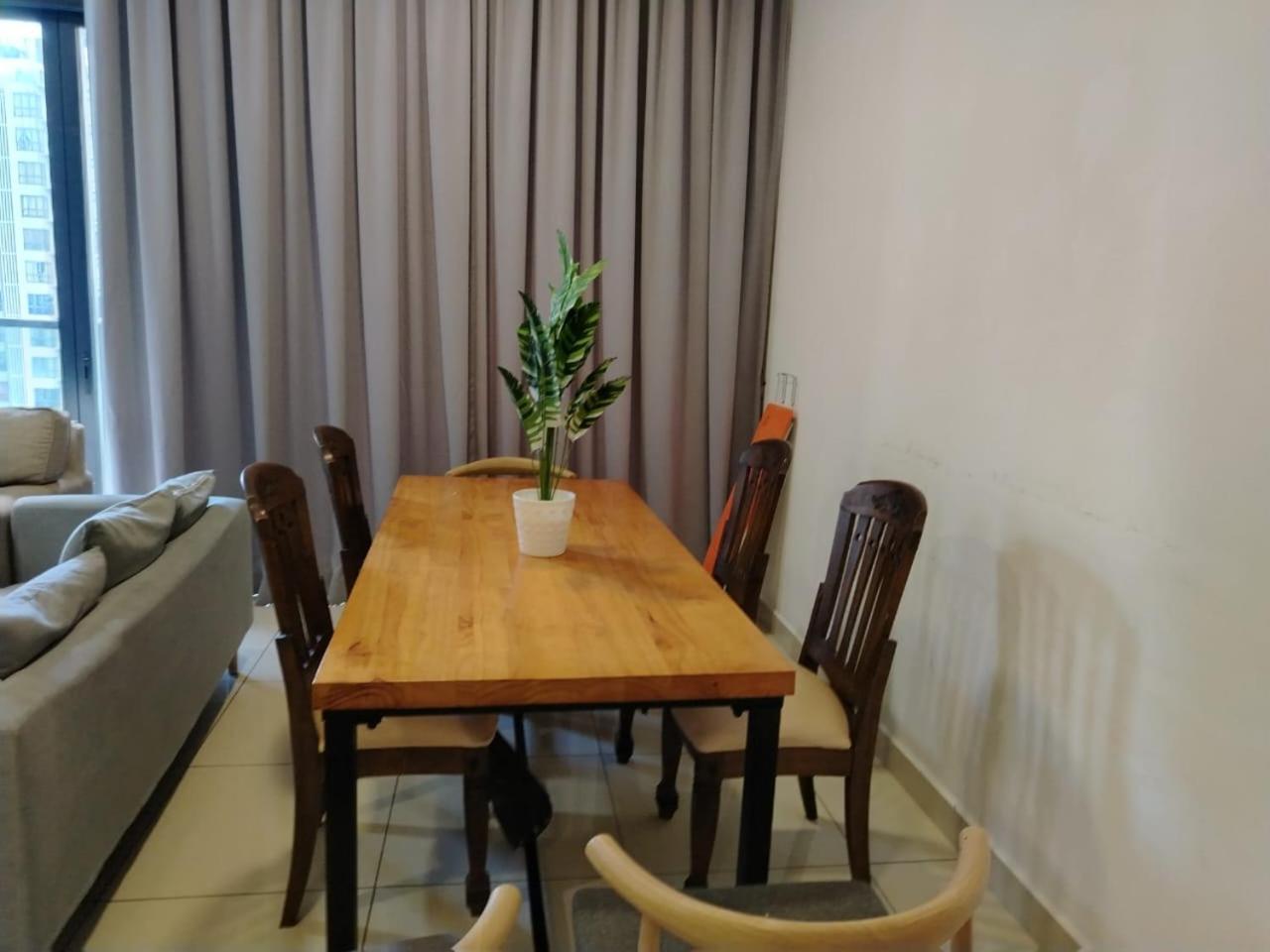 Astoria,4r3b,4kmtoklcc,1505sf,bigbalcony,newcondo,bathtub,nicefacilities