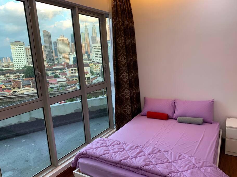 Klcc View Luxury & Klcc View Sky Pool At Regalia Apartment