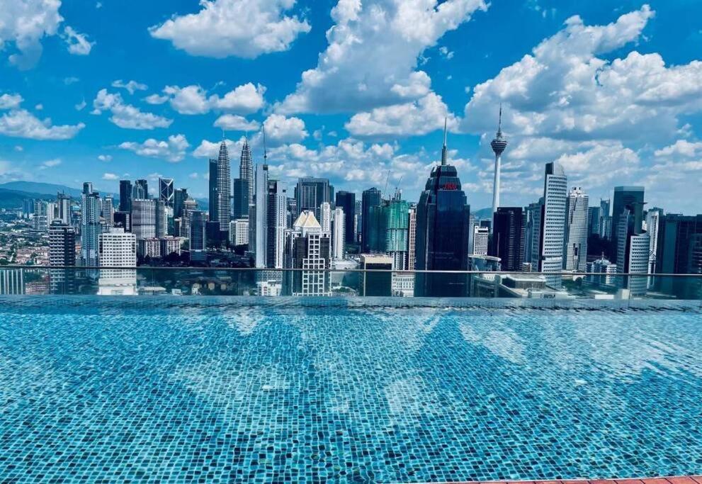 Klcc View Luxury & Klcc View Sky Pool At Regalia *