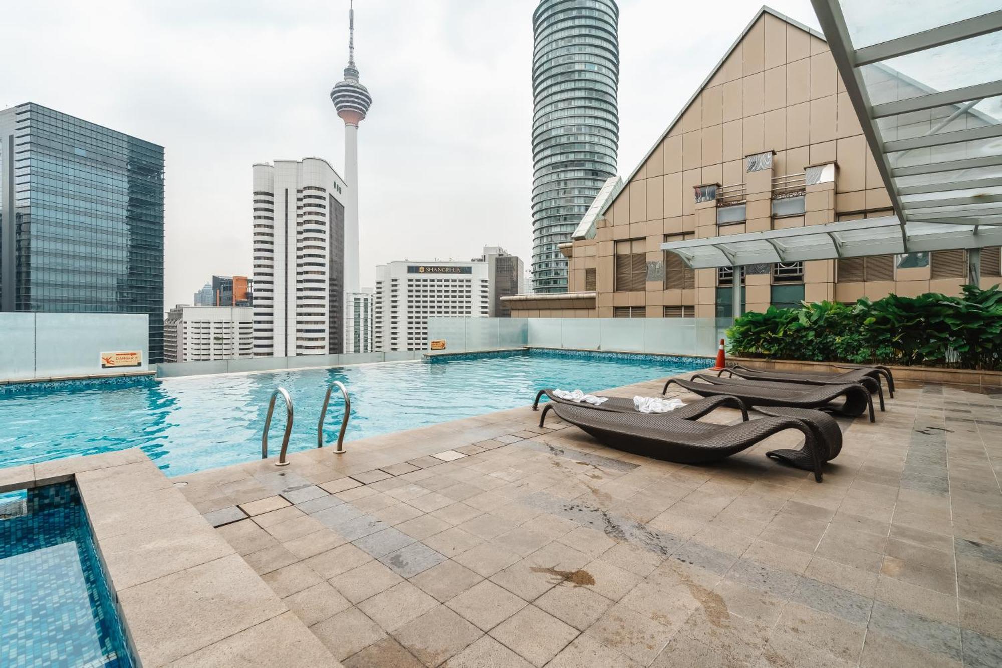C Klcc 5mins Walk To Klcc Apartment *