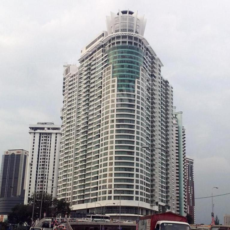 Klcc View Luxury & Klcc View Sky Pool At Regalia Apartment *