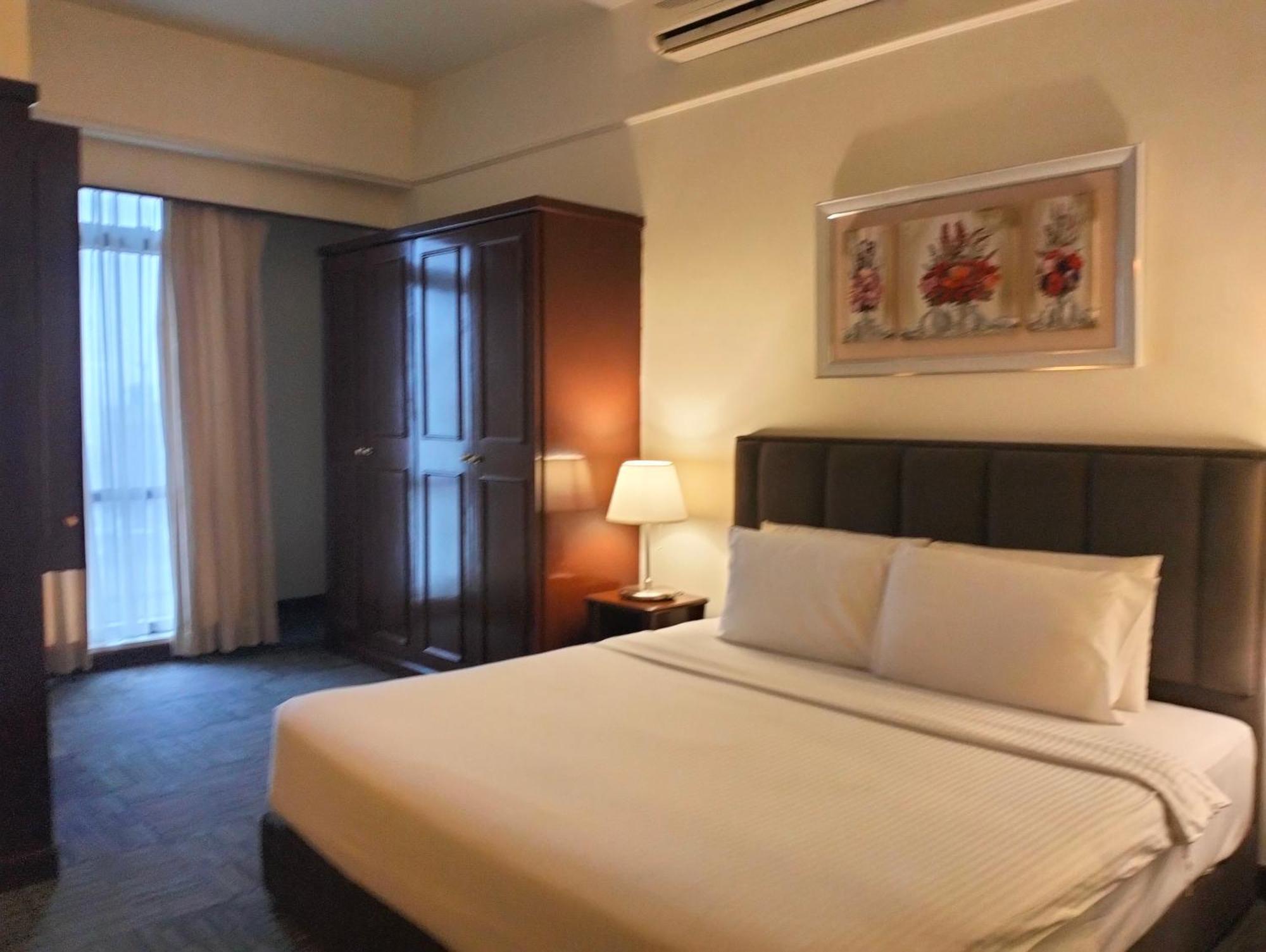 Apartment Berjaya Times Square Service By Luna