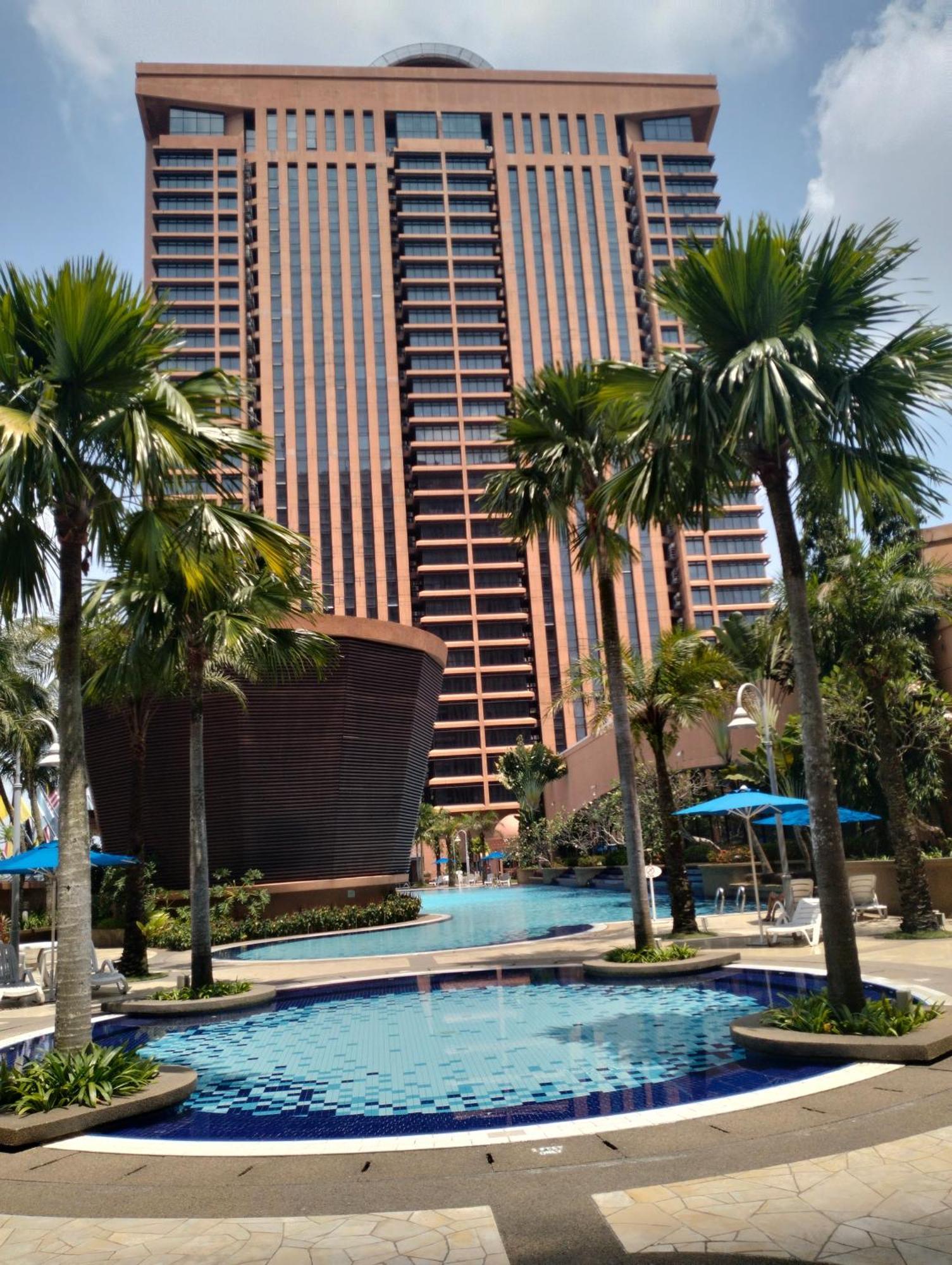 Apartment Berjaya Times Square Service By Luna *