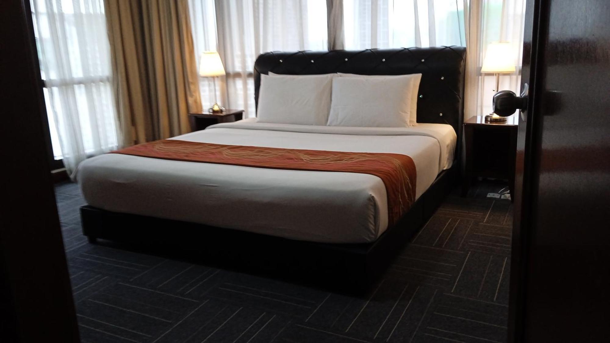 Visitor Service Suits At Times Square Bukitbintang K L Apartment *