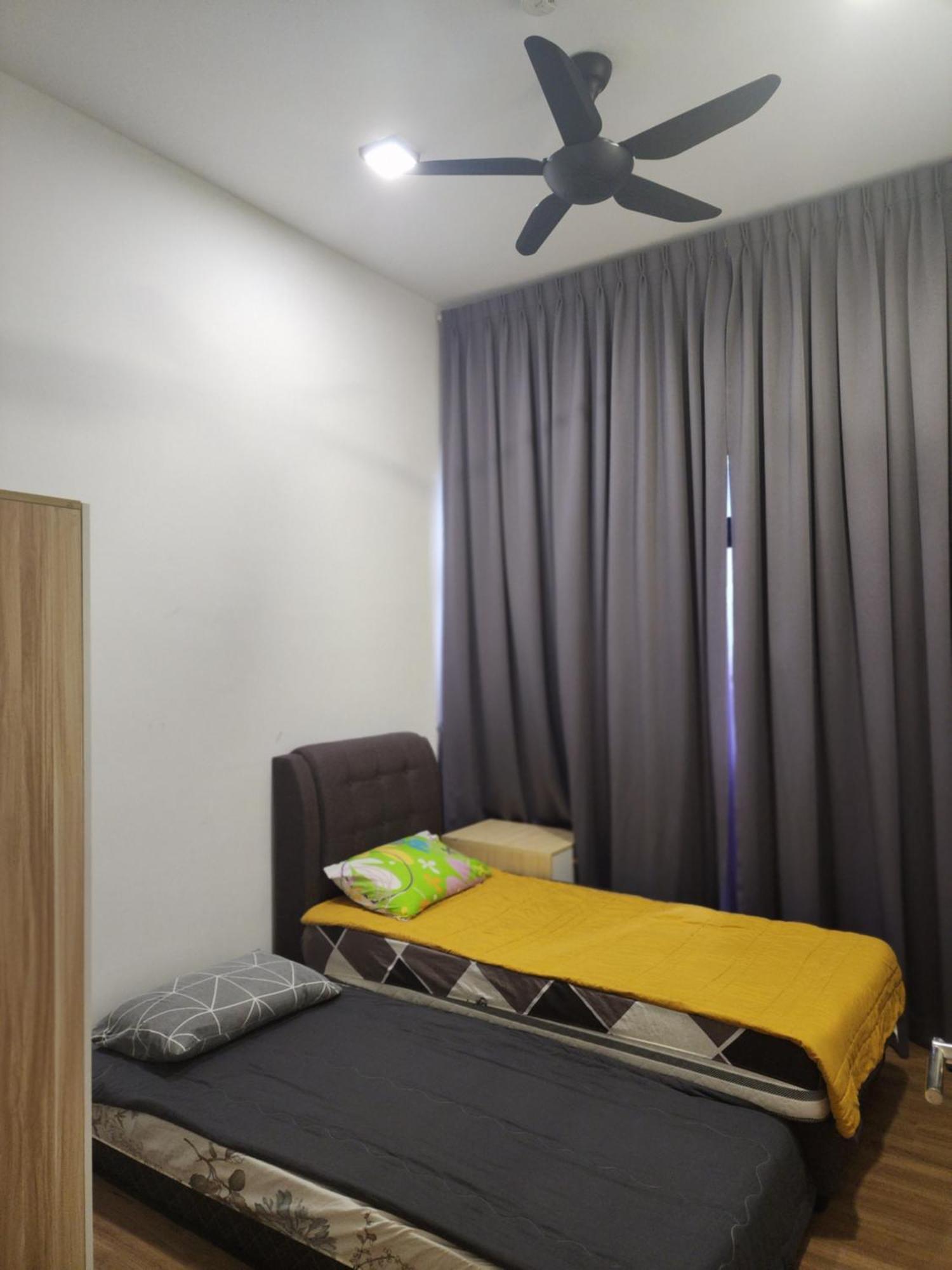 Astoria,4r3b,4kmtoklcc,1505sf,bigbalcony,newcondo,bathtub,nicefacilities
