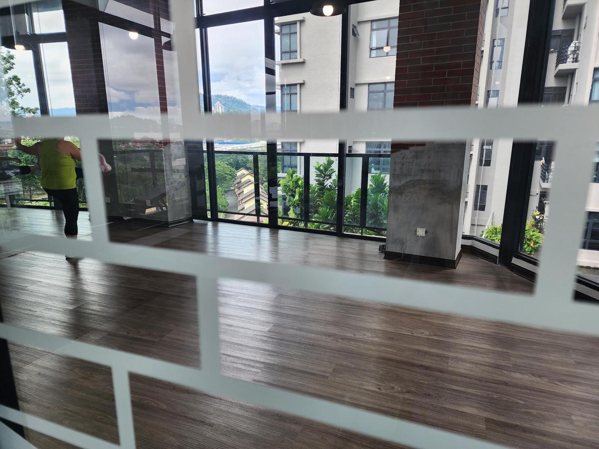 Astoria,4r3b,4kmtoklcc,1505sf,bigbalcony,newcondo,bathtub,nicefacilities Apartment *