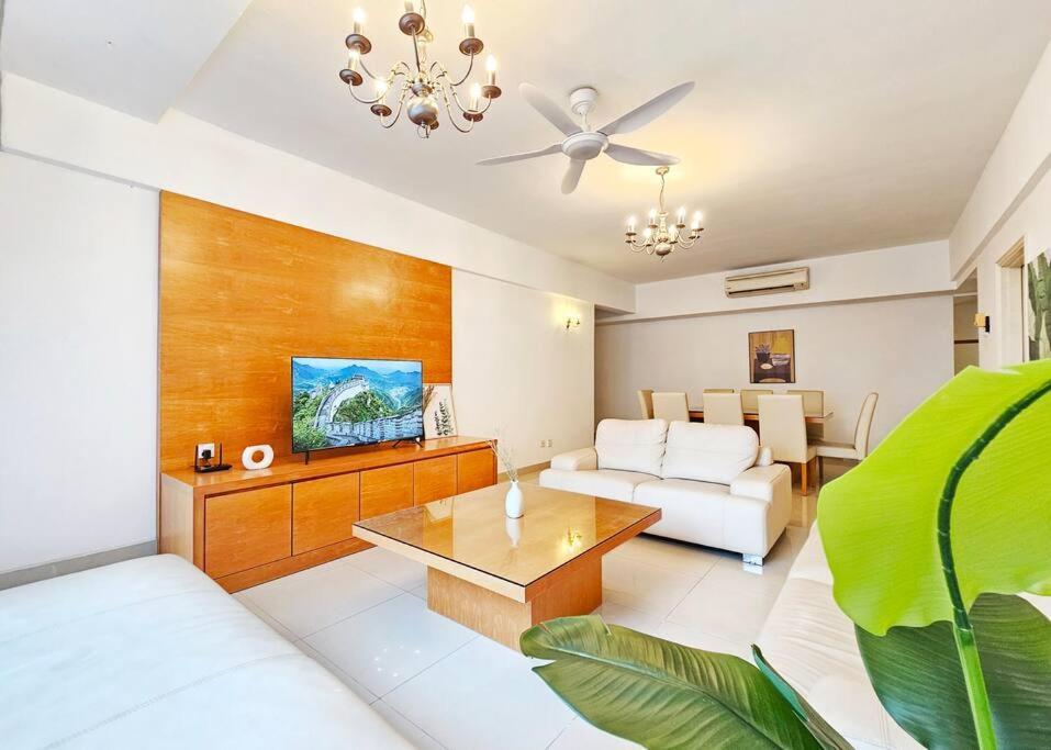 Apartment Fahrenheit Bukit Bintang Big Group 13pax Family