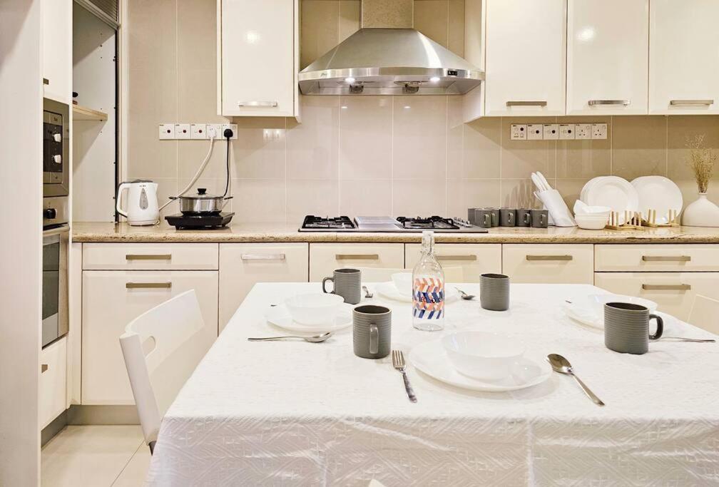Fahrenheit Bukit Bintang Big Group 13pax Family Apartment *