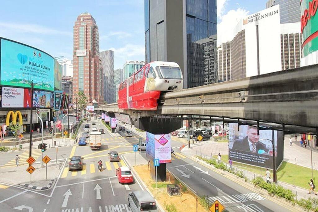 Apartment Fahrenheit Bukit Bintang Big Group 13pax Family