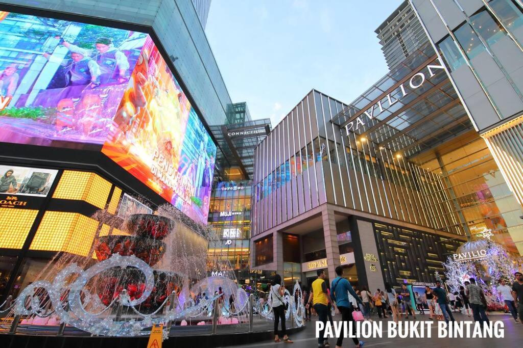 Fahrenheit Bukit Bintang Big Group 13pax Family Apartment Kuala Lumpur