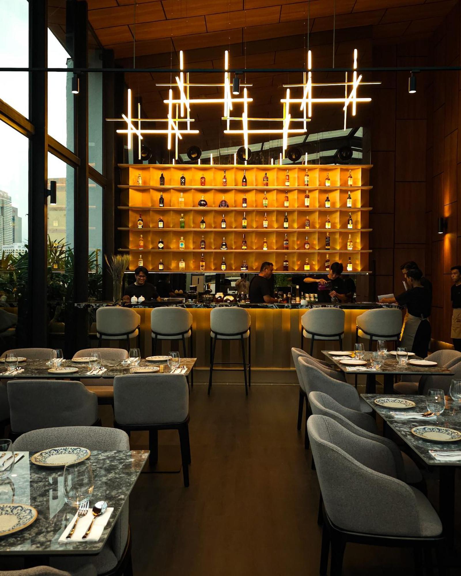 B Hotel