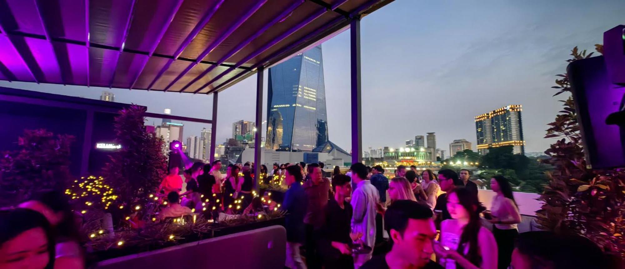B Hotel 3*