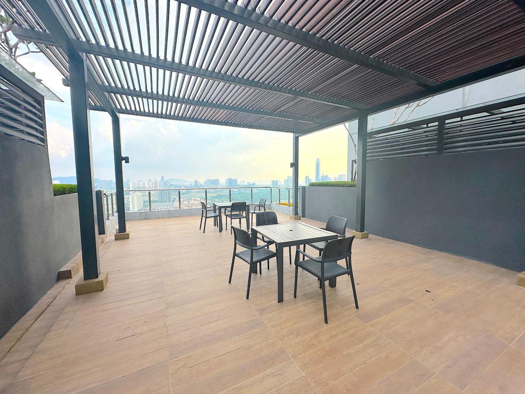 Neu Junior By Serenity Homes Next To Gleneagles & Lrt Apartment *